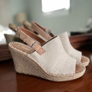 Brand new TOMS Monica Wedge